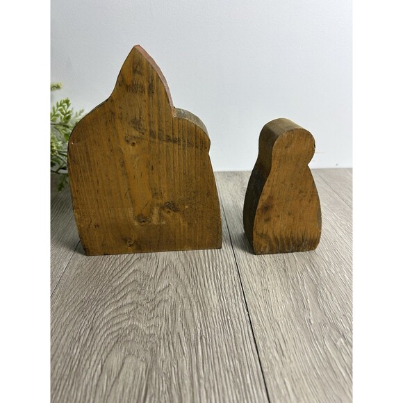 Vintage Handcrafted Wood Santa Claus & Child Figurine Folk Art Primitive 2 Pc - Picture 4 of 9